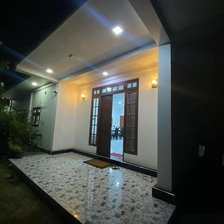 Lalitha Holiday Inn Jaffna Dış mekan fotoğraf