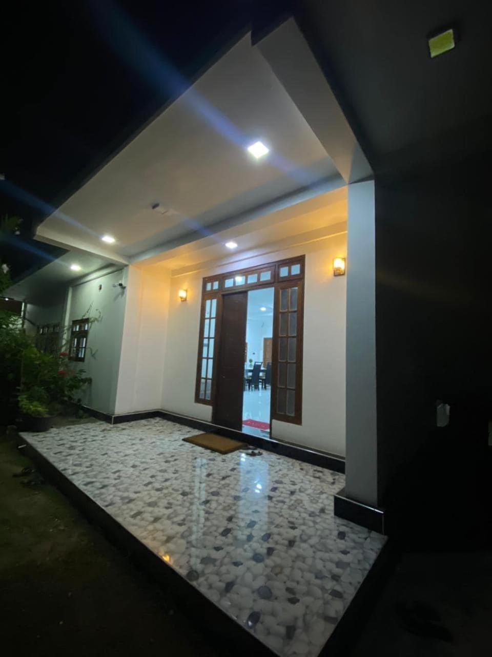 Lalitha Holiday Inn Jaffna Dış mekan fotoğraf